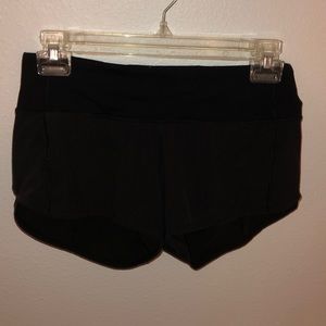 Lululemon “Speed Up Short 2.5”